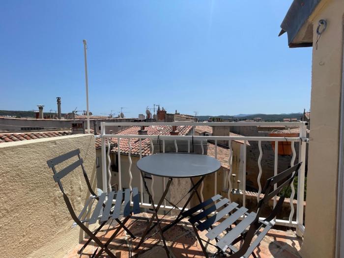 2 pièces climatisé en duplex avec terrasse