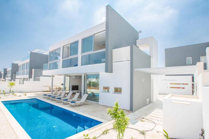 Blue Pearl Holiday Villa 2
