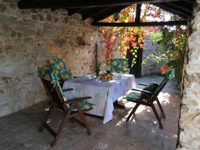 Wonderful Holiday Home in Pula with Garden and Terrace