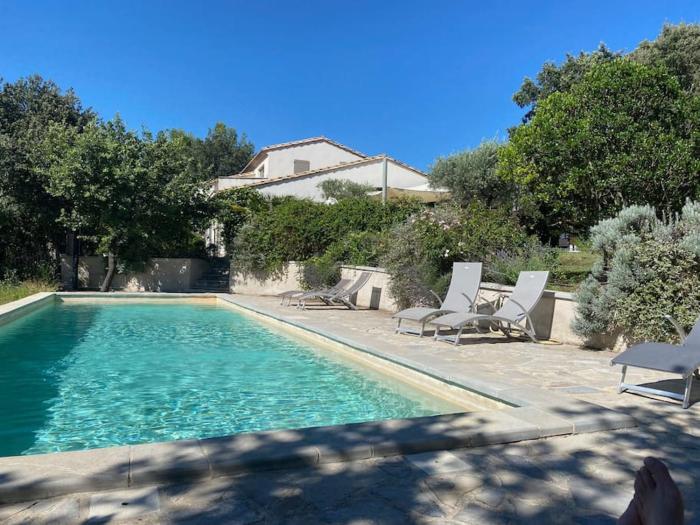 Apartment and B&B bedroom and Circus Wagon at Mas Pryce