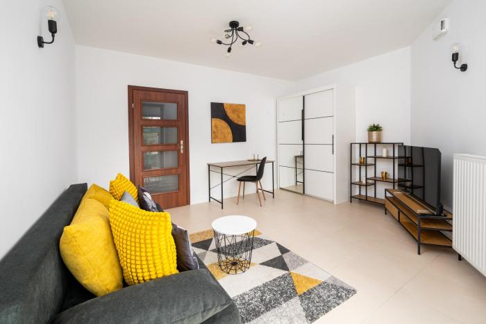 Browary Warszawskie Modern Studio by BookingHost