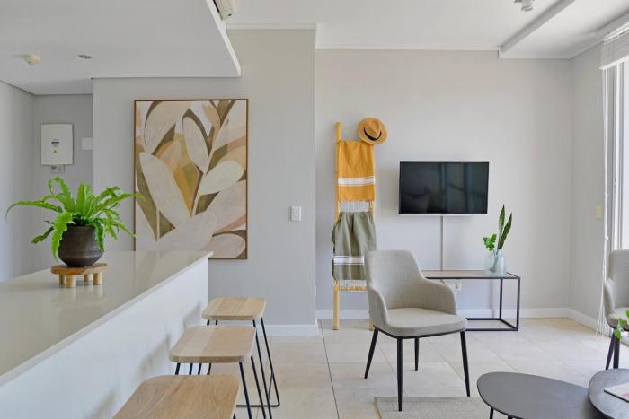 Modern 1-Bed V&A Waterfront Canal & Harbor Views