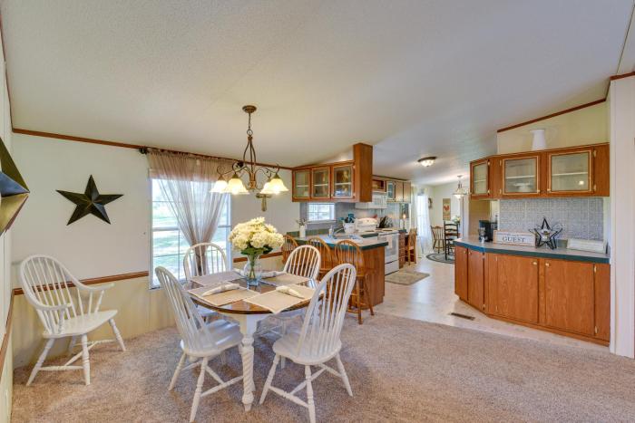 24 Mi to Morrison Springs County Park Cozy Home