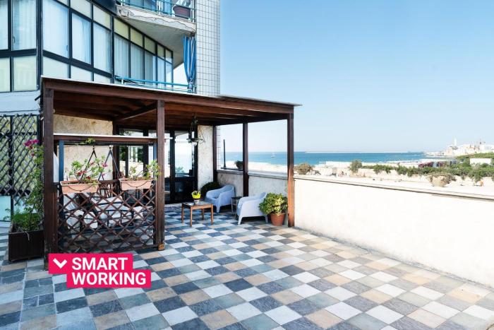 Lighthouse View Apartment by Wonderful Italy