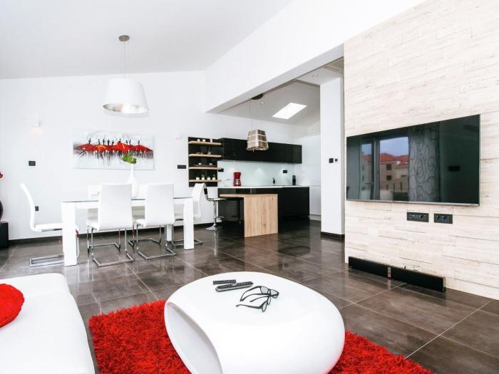 Luxurious Apartment in Zadar with Garden