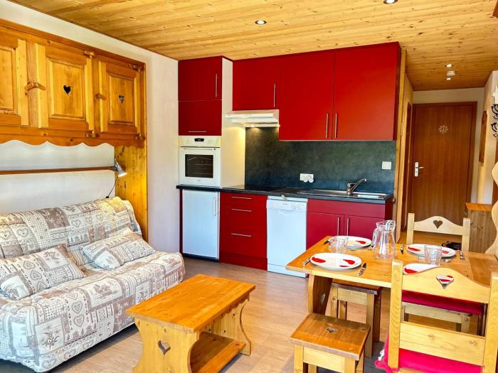 Charmant Studio Rénové aux Gets - Proche Centre et Pistes - Balcon - 4 Couchages - FR-1-623-227