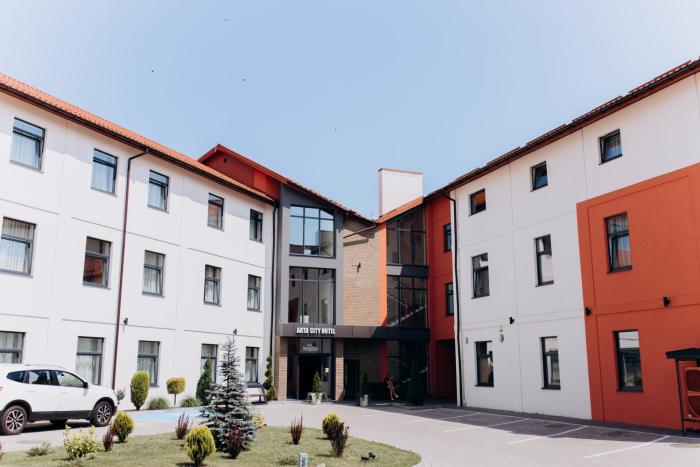 Arta City Hotel