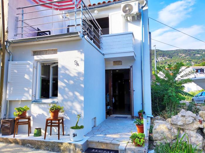 Apartments with parking space Baska, Krk - 21613