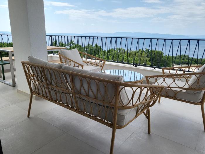 Kostrena Hills Suite overlooking Kvarner Bay