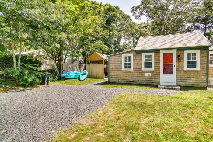 Hot Tub and Fire Pit Dog-Friendly House in Yarmouth