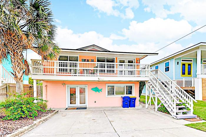 Ocean-View Hideaway Steps to Beach Snowbird Availability