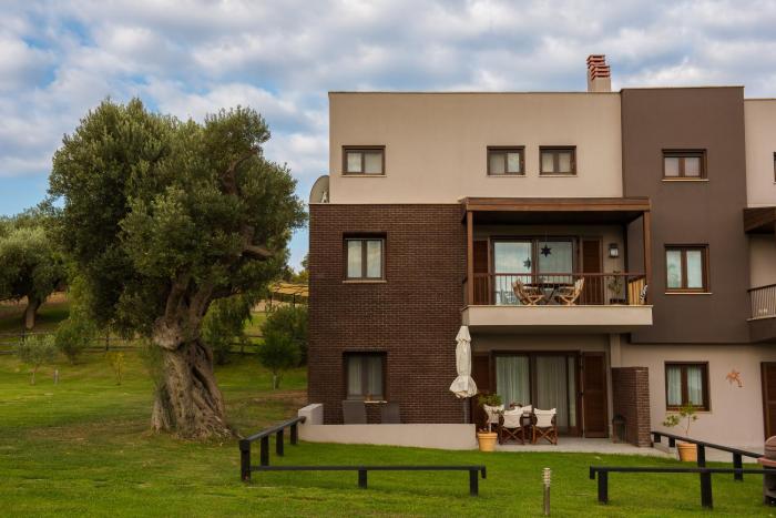 Athos Residence Elia