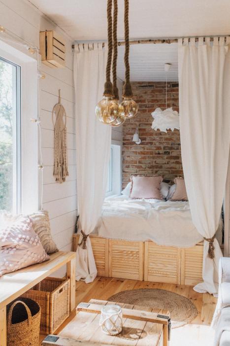 Domek w drzewach w Siedlisku Polanka