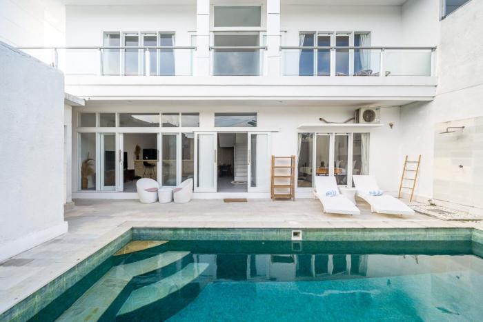 New 3BR Villa in Canggu