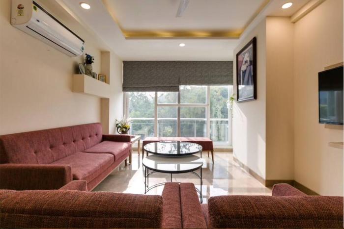 MOYDOM 3 BHK Appartment Opp NFC (Parties allowed)