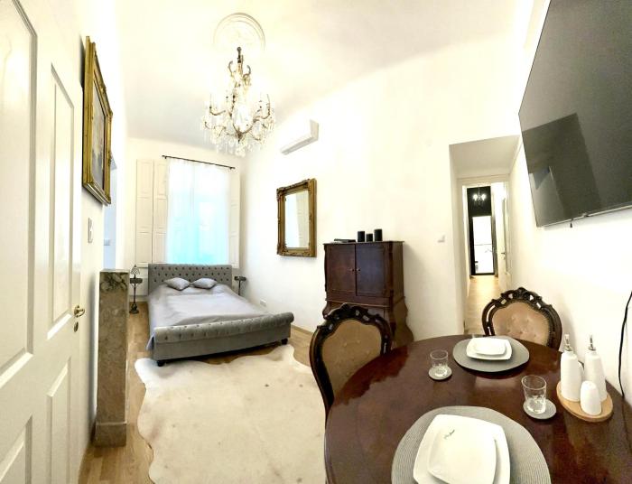 CENTRAL RIVER APARTMENT DANUBE