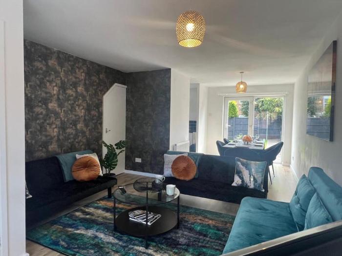 CAPRI 13 SAs 3 bedroom home, close to Loughborough University and M1