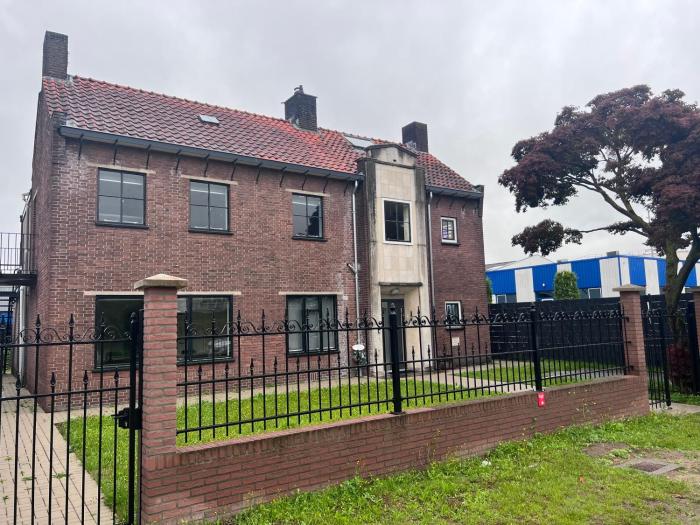 Kess Maison, Gehele villa met SAUNA en dakterras Enschede