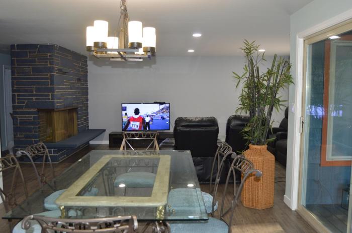 Tranquil and Modern Home 3br