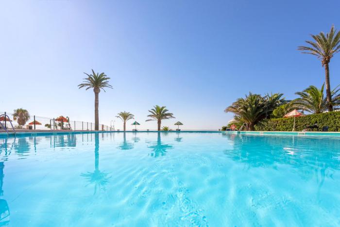 Coqueto apartamento junto a la playa by Rent me