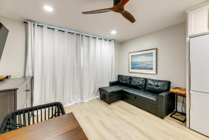 Corpus Christi Surfside Suite with Beach Access!