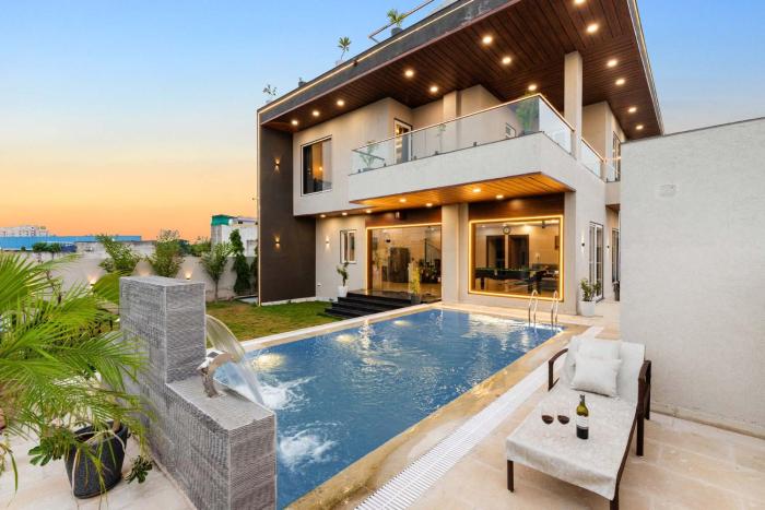 Elaris by VEO, StayVista - 6BHK Villa with Private Pool & EV Station