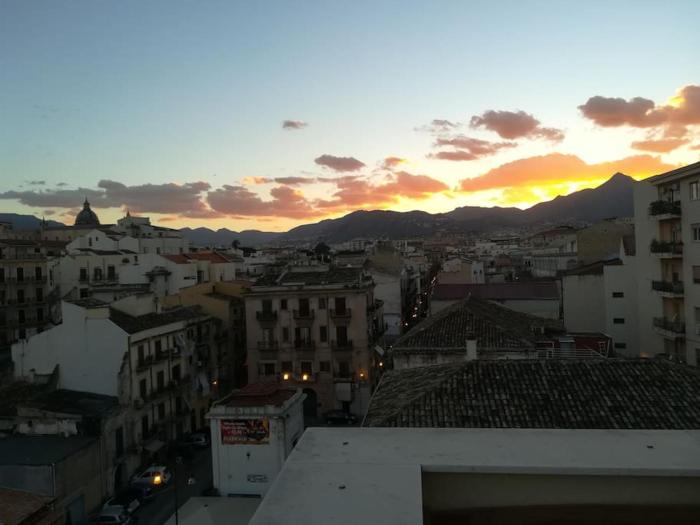 A terrace in the heart of Palermo