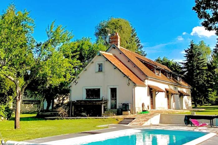 Longère normande, parc, piscine.