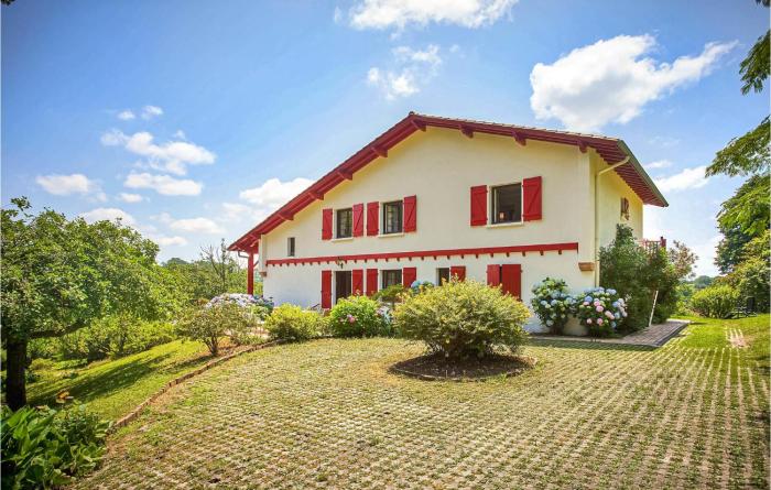 Amazing Apartment In Saint Jean De Luz