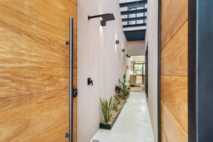 Quiet 3BR Villa in La Punta, Private Pool!