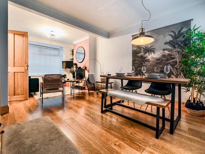 Stunning 2BR Townhouse in Belfasts Best Location - Pass the Keys