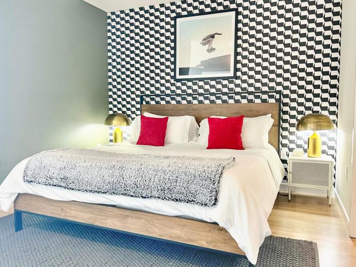 Hidden Gem Apartment In Downtown