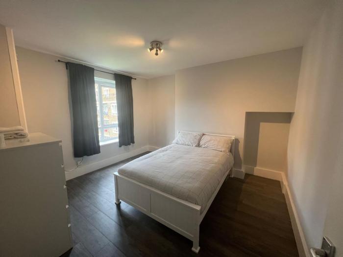 Holiday Properties Vauxhall Central Rooms