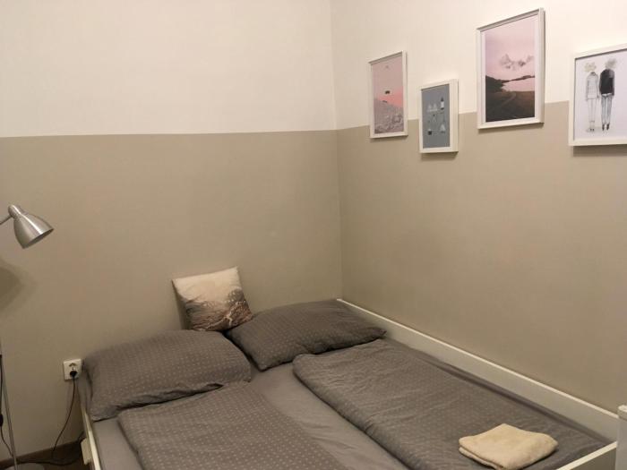 Central - Quiet - Ruin Pubs - NEW Design - AC - 3