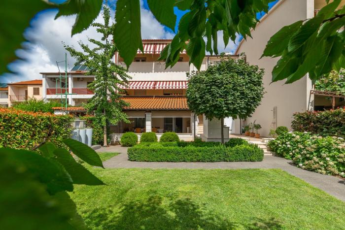 Nonas garden apartment