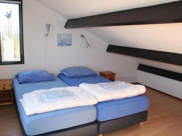 Chalet in Texel near Dunes and Water