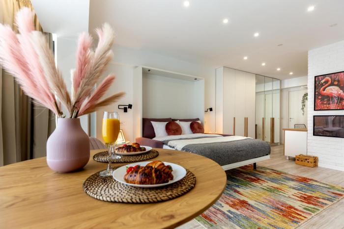 Ultracentral Studio: Explore the City in Style