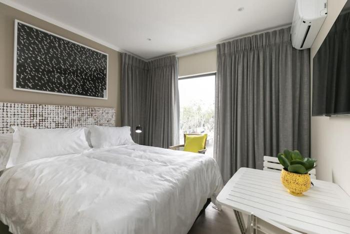 Business traveler LuxRoom 20Mb WiFi 2km 2 gautrain