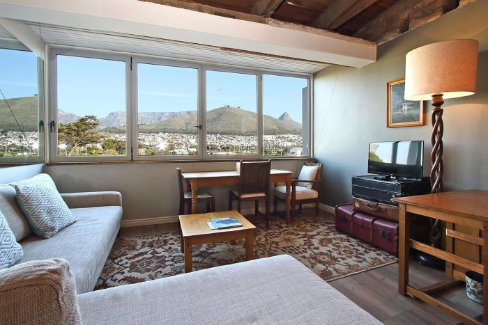 Sandringham Studio 61