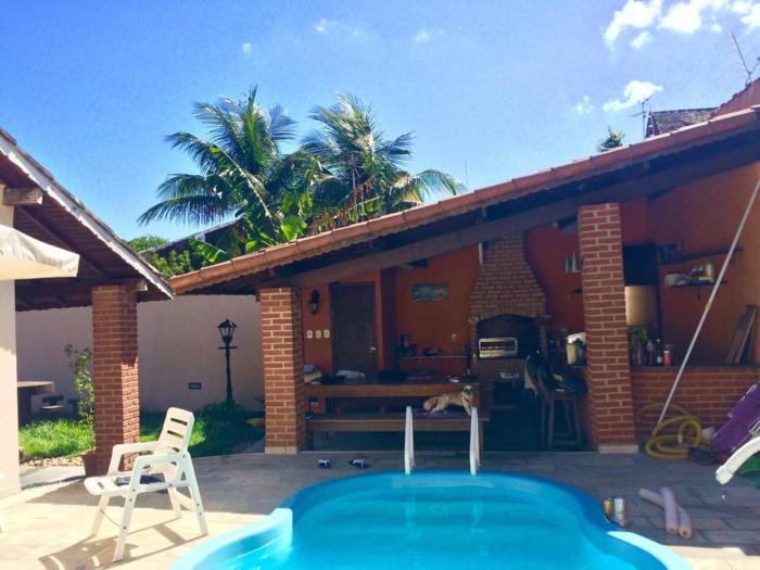 Guaru Surf Hostel