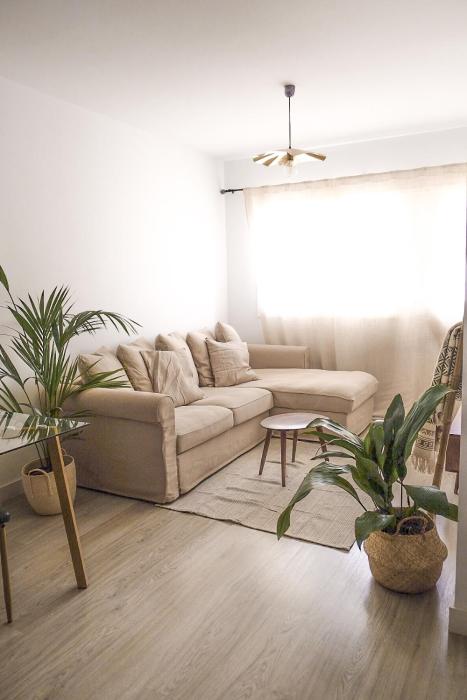 La Petite-home near AirPort-wifi-garage-elevator-homely