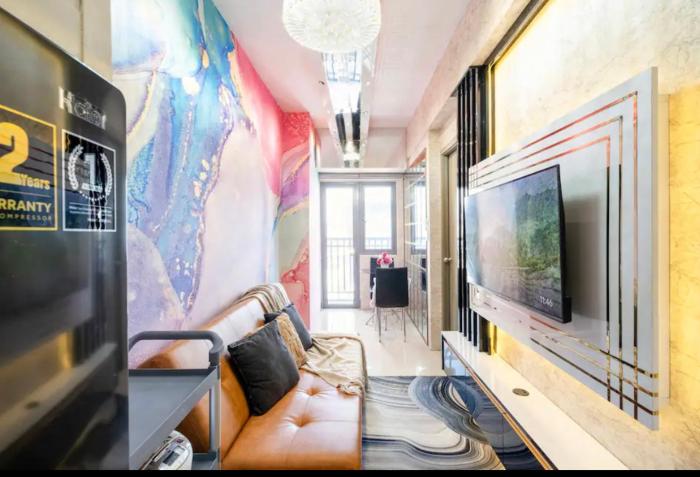 Minju Staycation at Fame Residences Free Netflix & Wifi