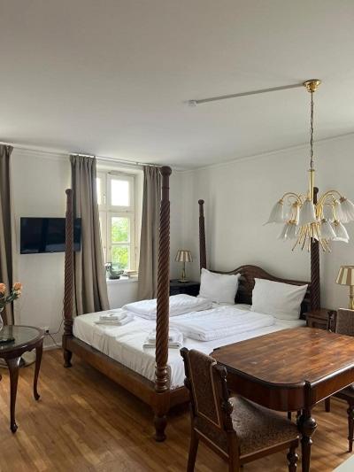 BoLA Ferienwohnung Hamburg Nr 25 Shabby für 2 Personen, Parkplatz