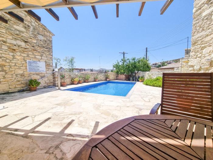 Skarinou Village Poolside Escape Studio with Pool facilities