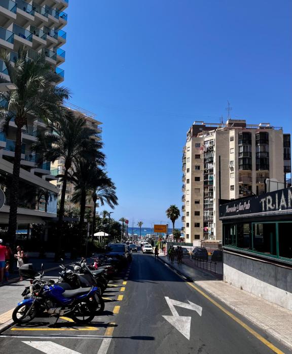 Inlesa 5A Holiday apt with pool