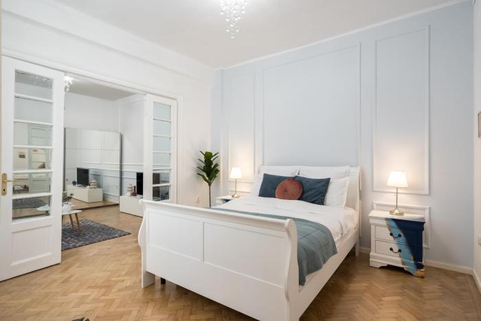 Athenee Parisian Apartment