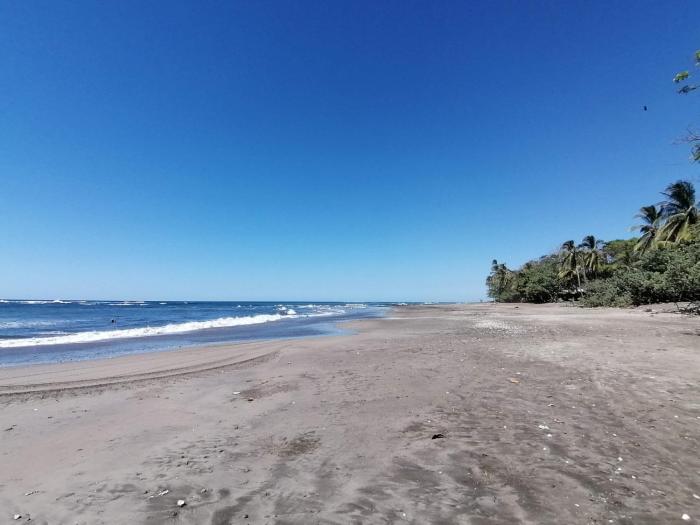 La casa del Artesano !Casa completa frente al mar!