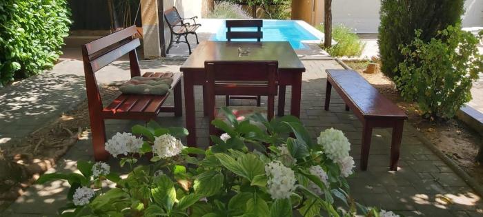 Apartment Vrljika,with private pool,bikes,garage