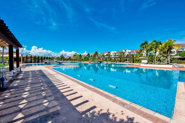 Mareazul Luxury Beach Front Complex Secret Paradise