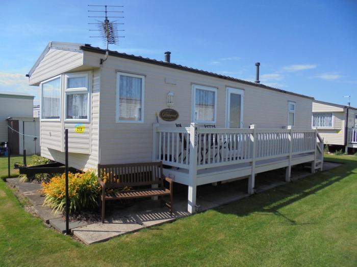 Golden Sands: Richmond GS:- 6 berth, Blow heated, Access to the beach